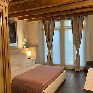 Habitación con Cama King
